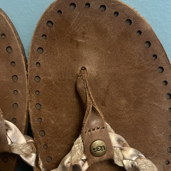 UGG women’s thong slippers size 9 S/N 100-7559 - Picture 14 of 16